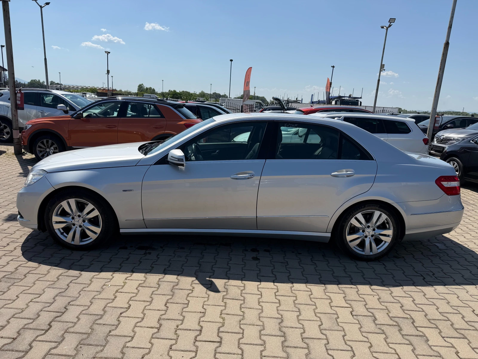 Mercedes-Benz E 350 CDI 4MATIC AIRMATIC/NAVI/KOJA EURO 5, снимка 9 - Автомобили и джипове - 55091203