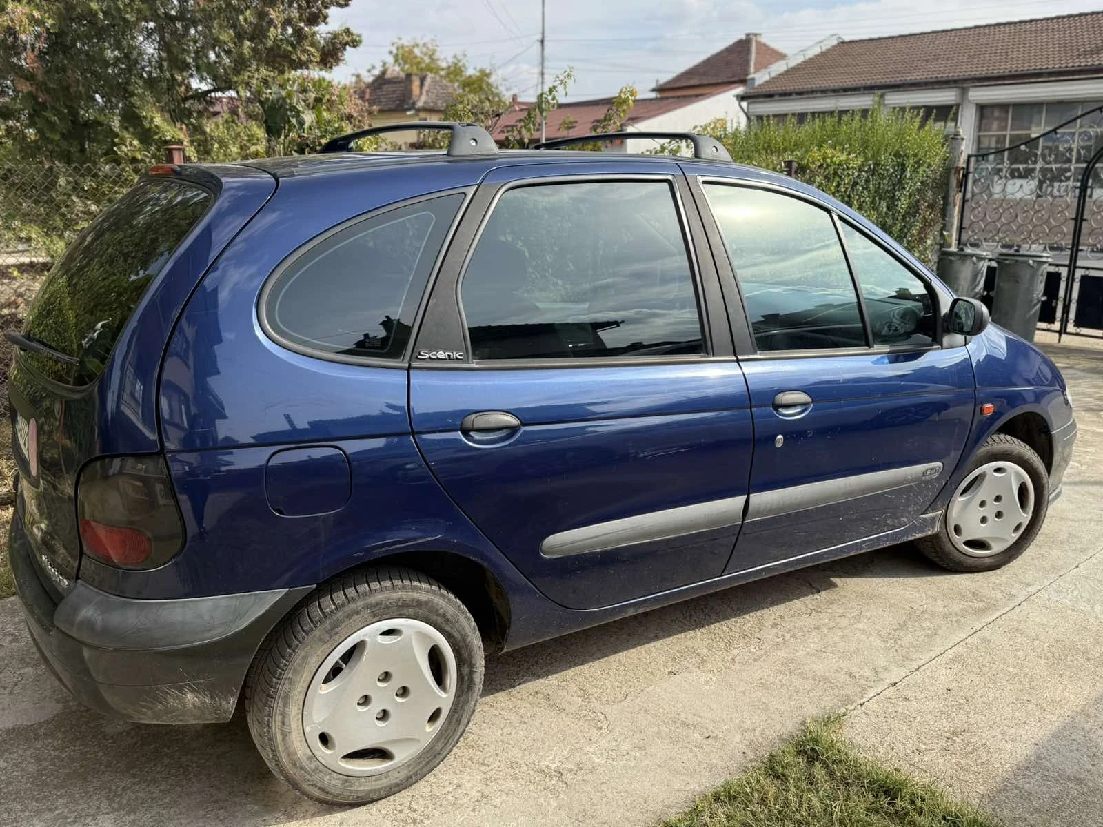 Renault Scenic, снимка 6 - Автомобили и джипове - 56434332
