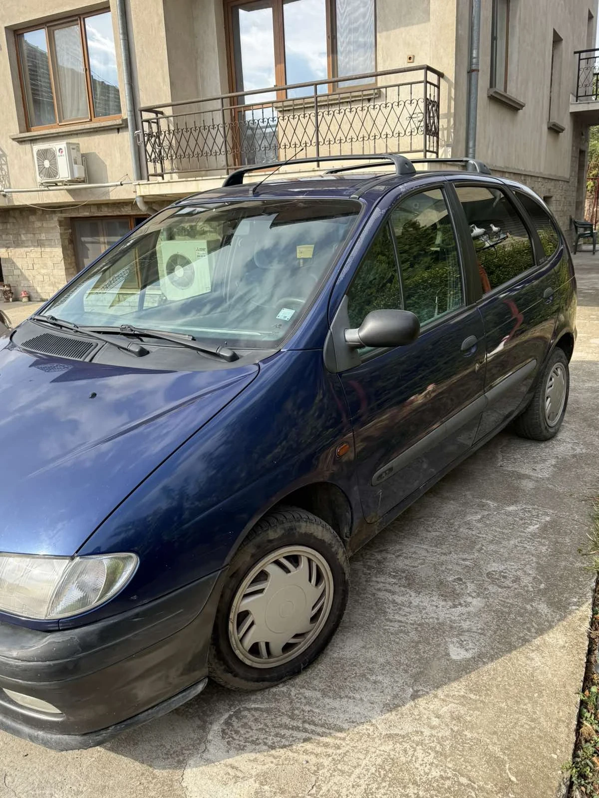 Renault Scenic, снимка 8 - Автомобили и джипове - 56434332