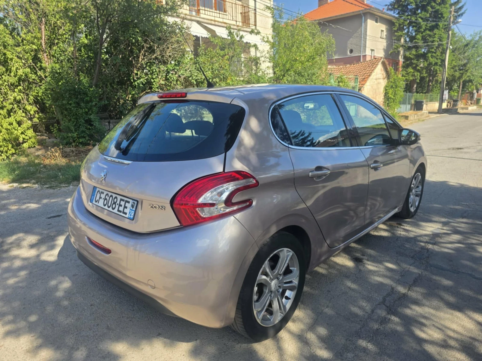 Peugeot 208 1.6i LED NAVI CLIMATRONIK , снимка 4 - Автомобили и джипове - 55530267