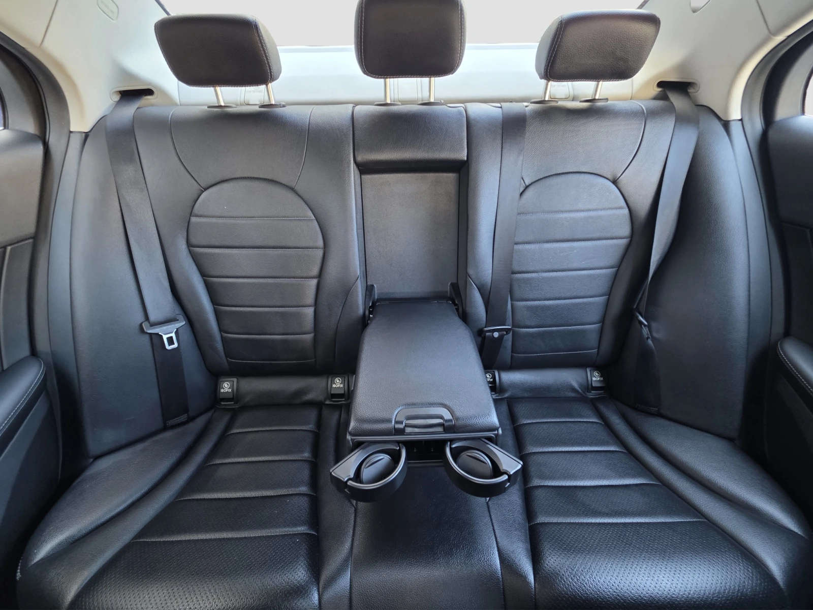 Mercedes-Benz C 350 Plug-in hybrid, снимка 10 - Автомобили и джипове - 55539349