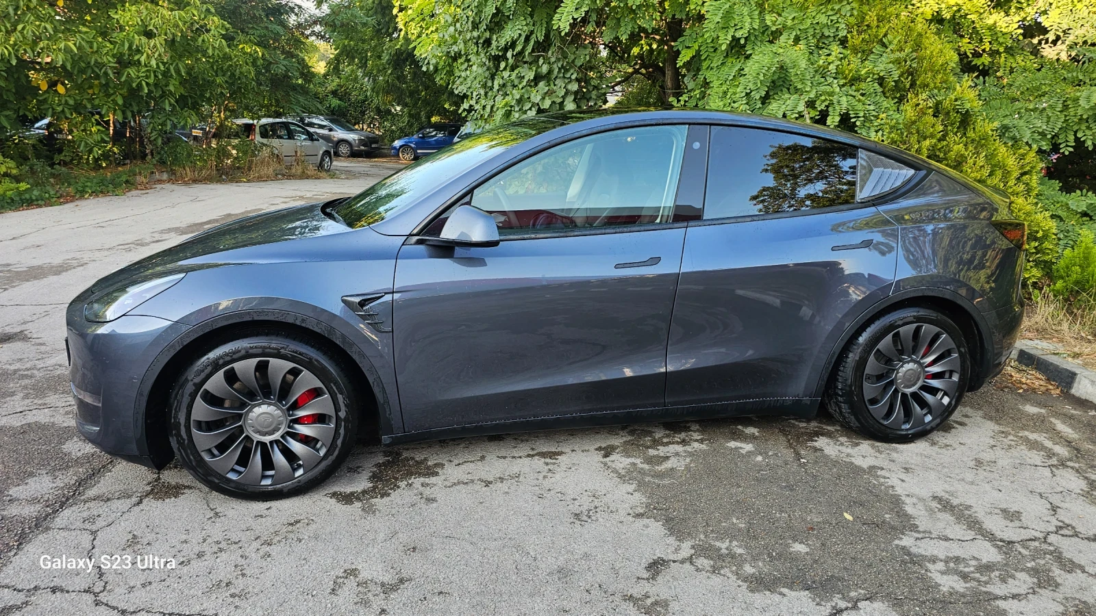 Tesla Model Y Dual motor long range, снимка 9 - Автомобили и джипове - 55766387