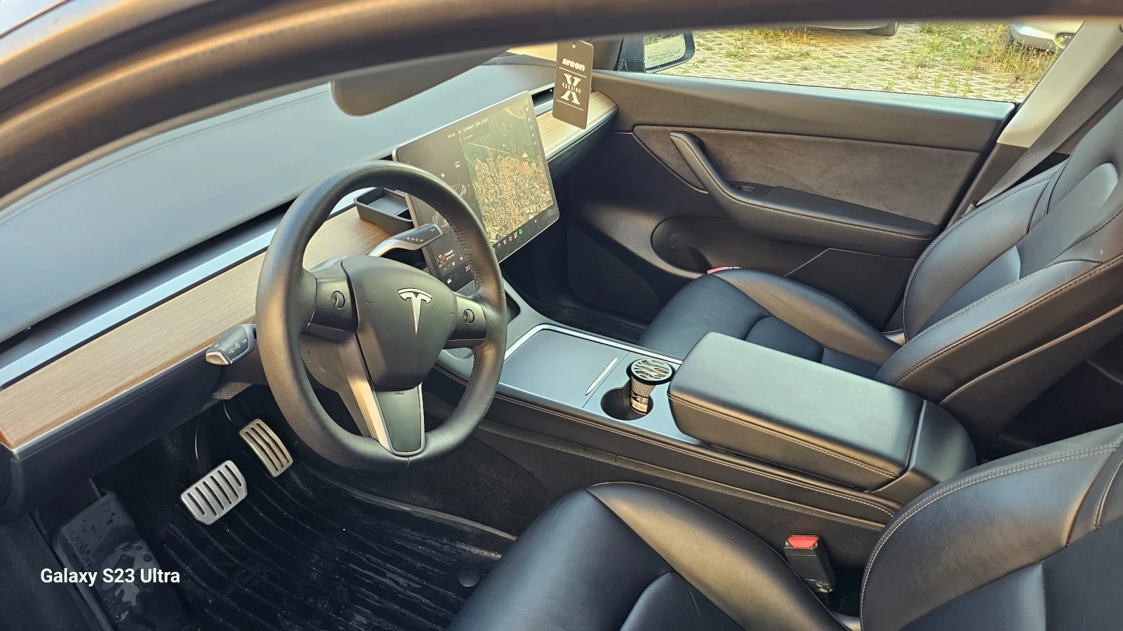 Tesla Model Y Dual motor long range, снимка 6 - Автомобили и джипове - 55766387