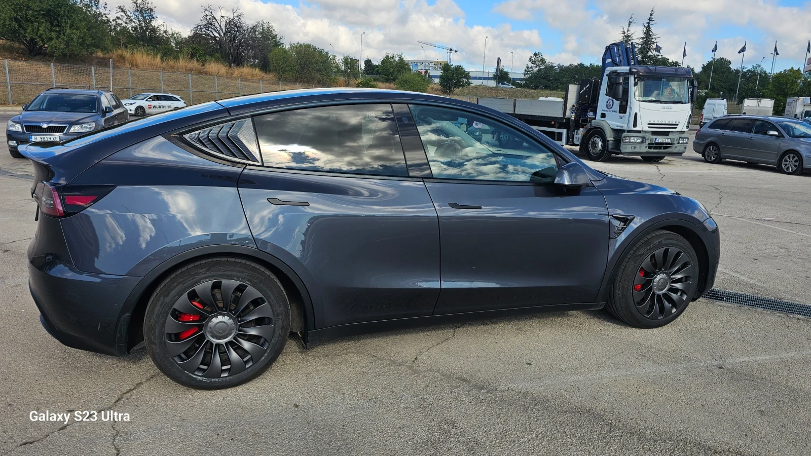 Tesla Model Y Performance full екстри, снимка 7 - Автомобили и джипове - 55766387