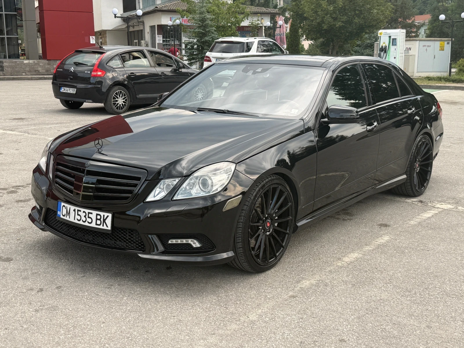 Mercedes-Benz E 500 ГАЗ/ЗАДНО/ПРУЖИНИ, снимка 2 - Автомобили и джипове - 55795256