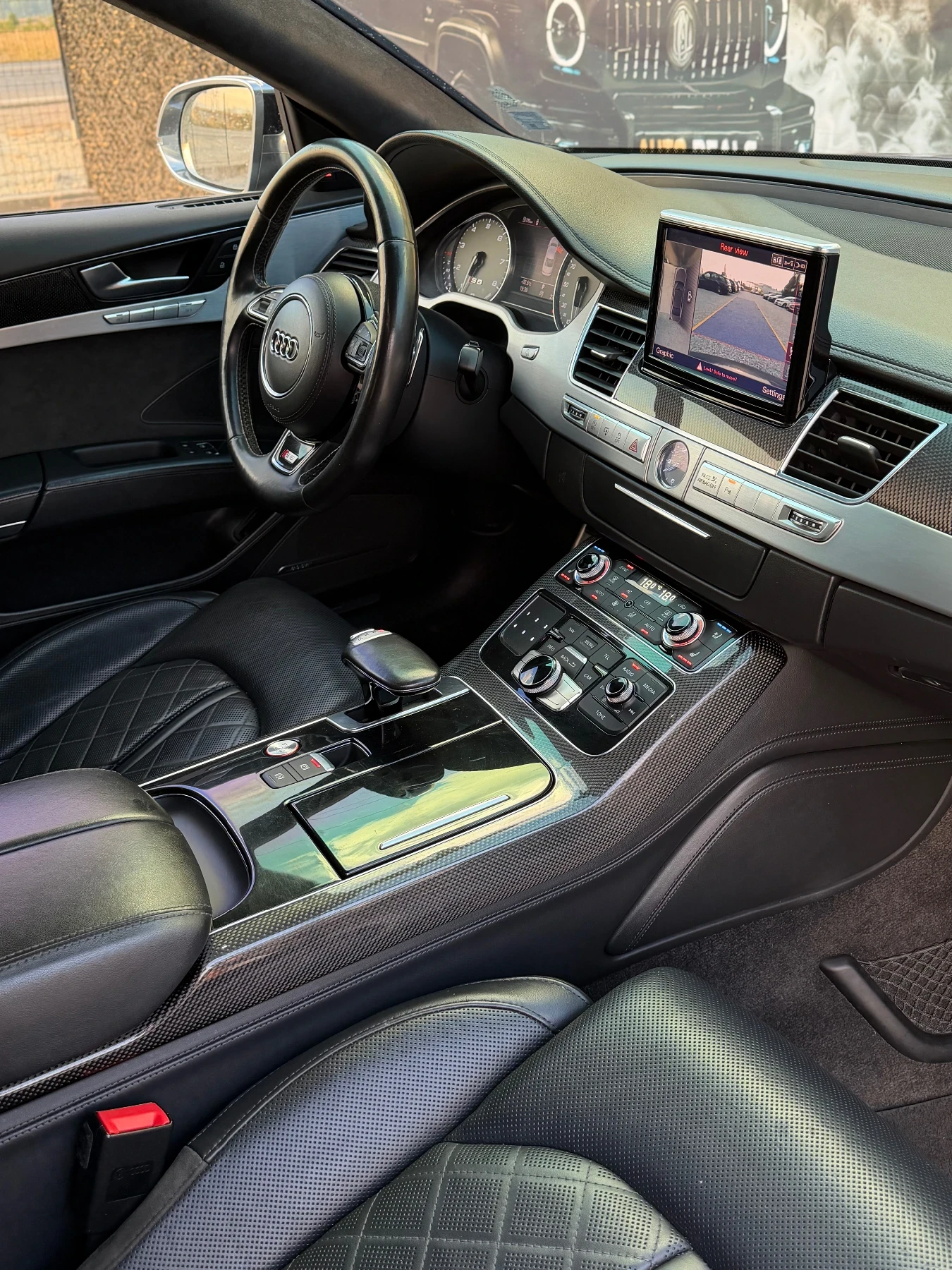 Audi S8 520HP| QUATTRO| DISTRONIC| CARBON| BOSE| ЛИЗИНГ, снимка 9 - Автомобили и джипове - 55792862