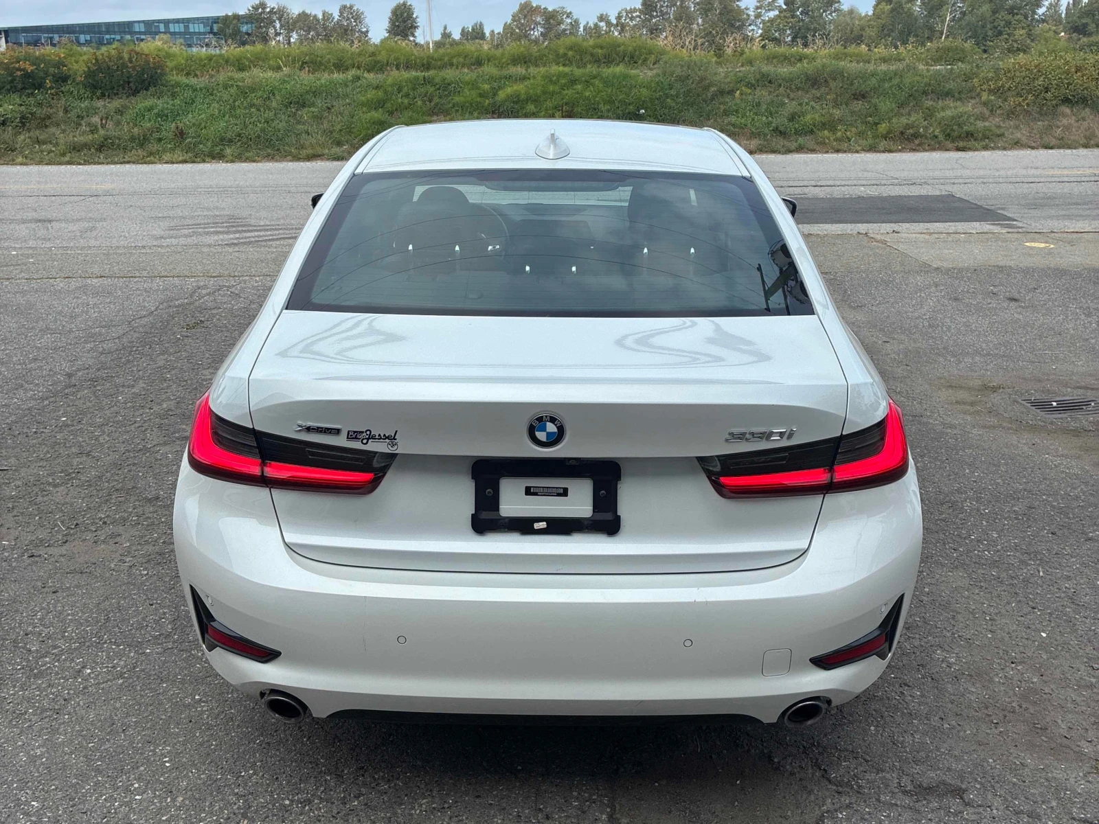 BMW 330 i xDrive | CARFAX | АВТОФИНАНСИРАНЕ, снимка 5 - Автомобили и джипове - 56059041