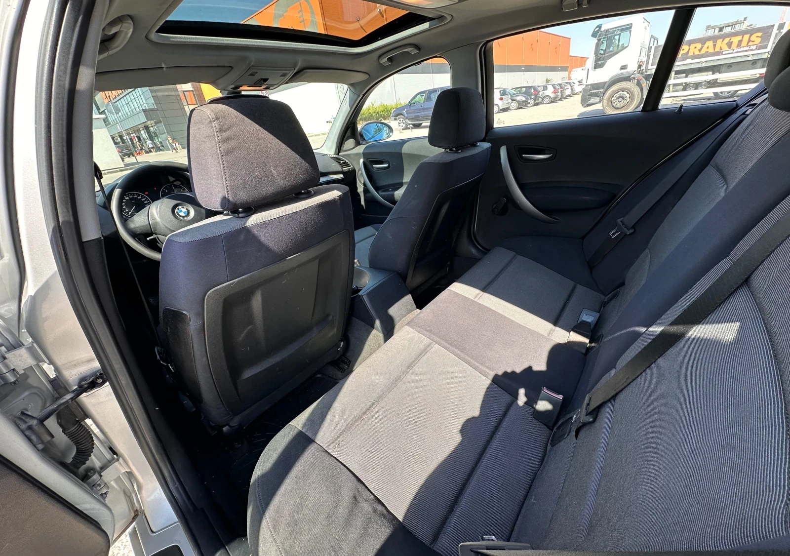 BMW 118, снимка 8 - Автомобили и джипове - 56150622