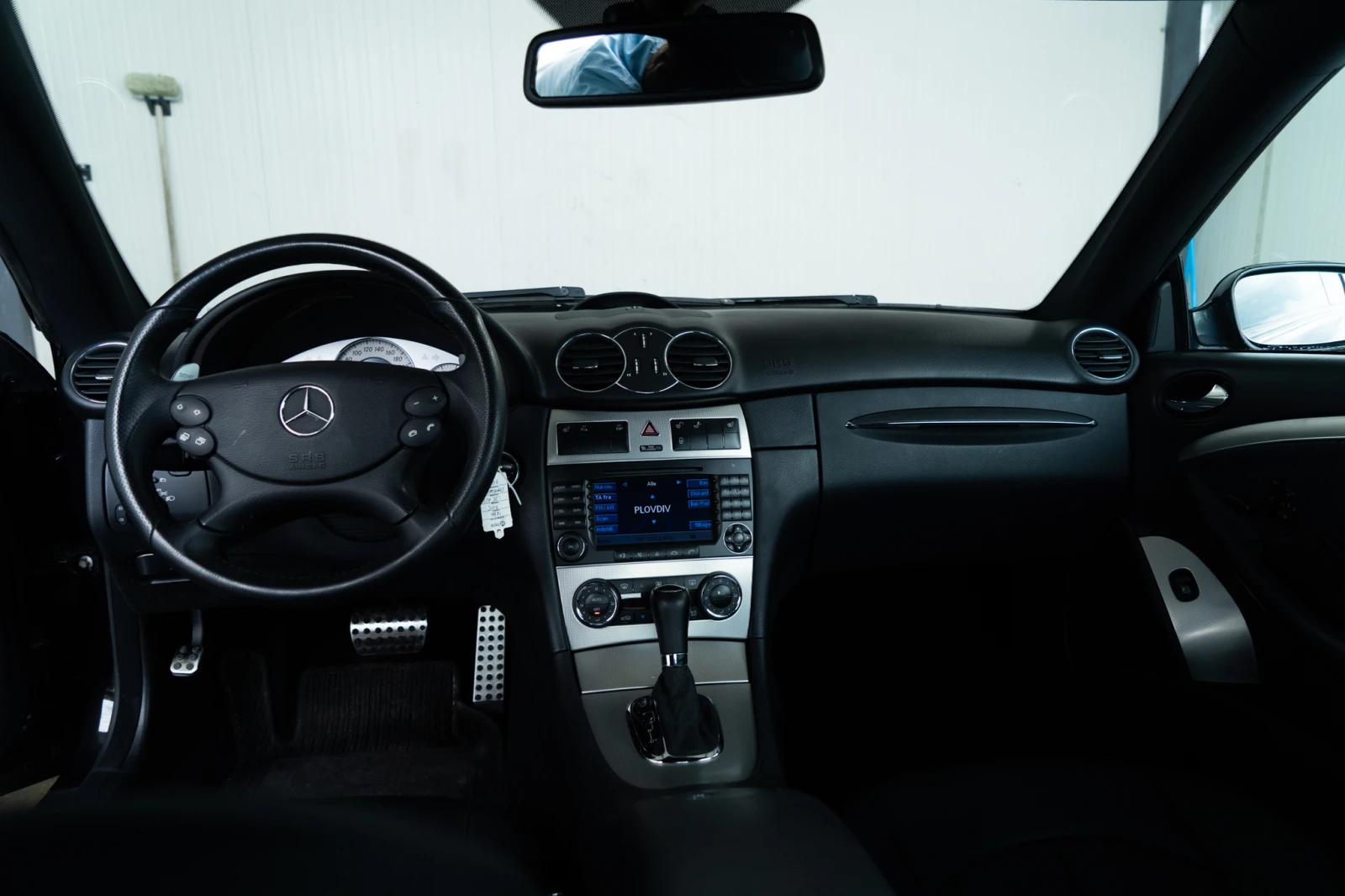 Mercedes-Benz CLK 350 = 183k!!! = V6 = FULL MAX = ЛИЗИНГ = ГАРАНЦИЯ, снимка 12 - Автомобили и джипове - 56214749