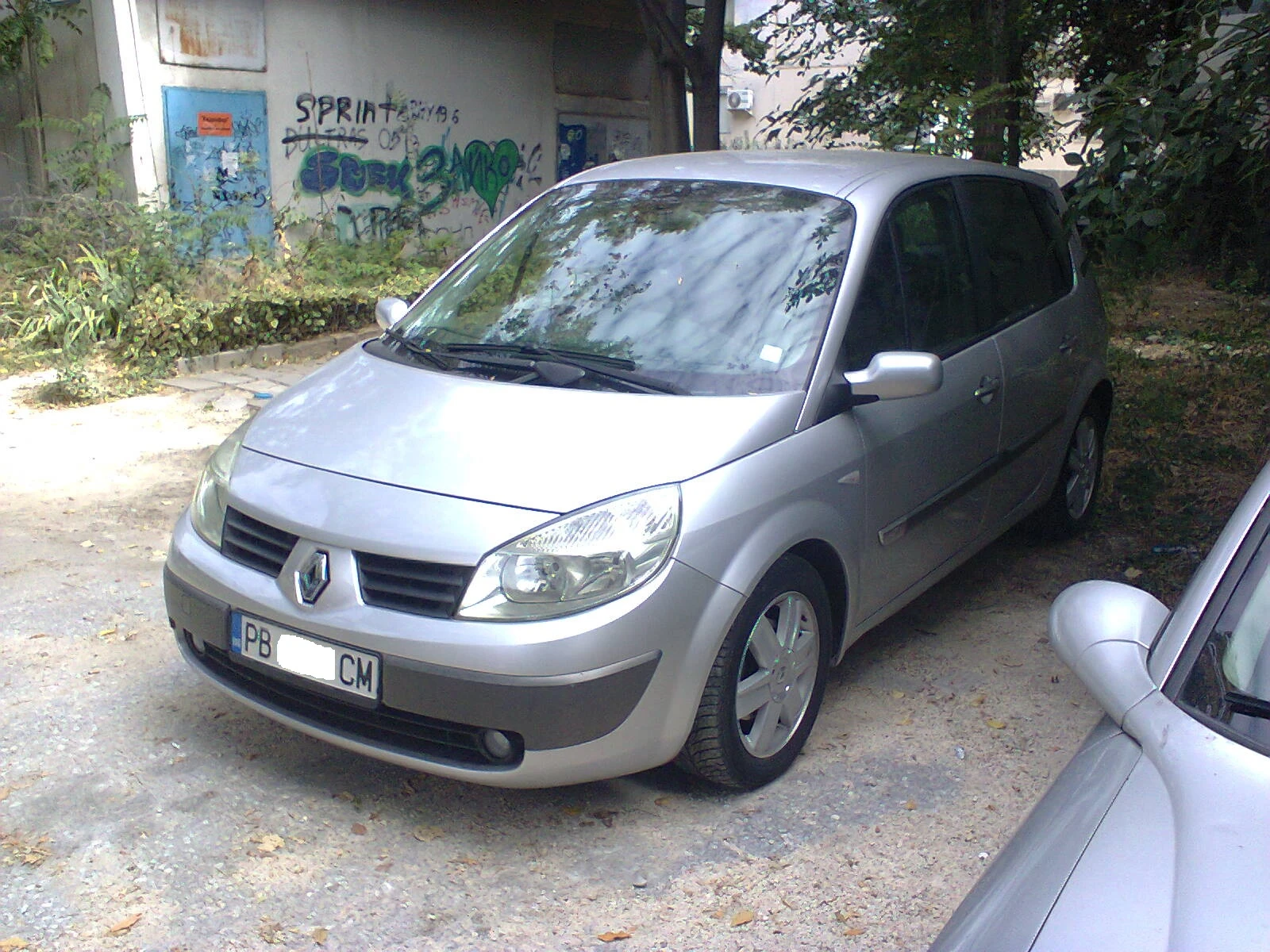 Renault Scenic 1.5 Тdci-86 коня* КЛИМА* , снимка 3 - Автомобили и джипове - 56228668