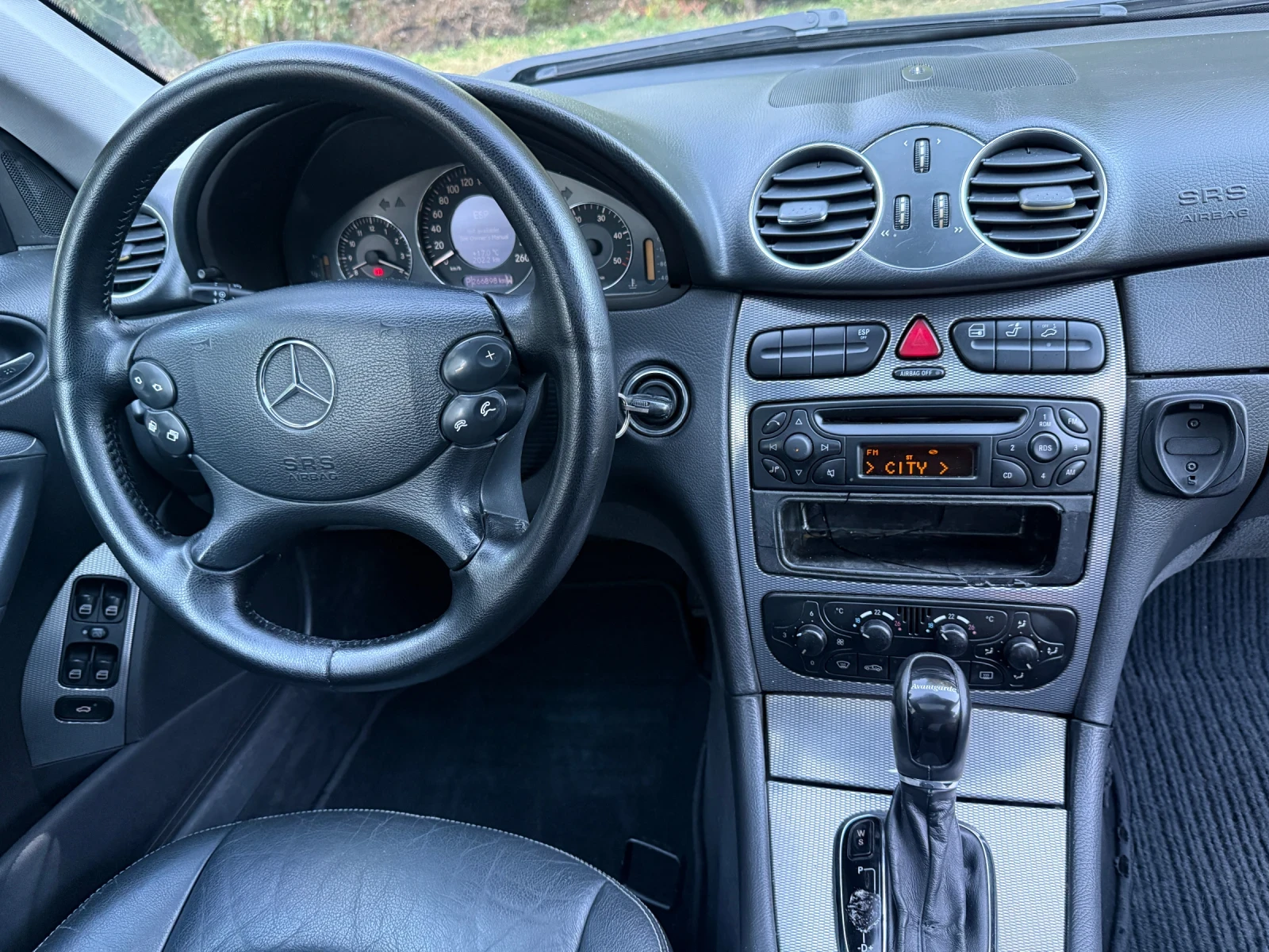 Mercedes-Benz CLK 270 CDI Avantgarde Автоматик, снимка 12 - Автомобили и джипове - 56339555