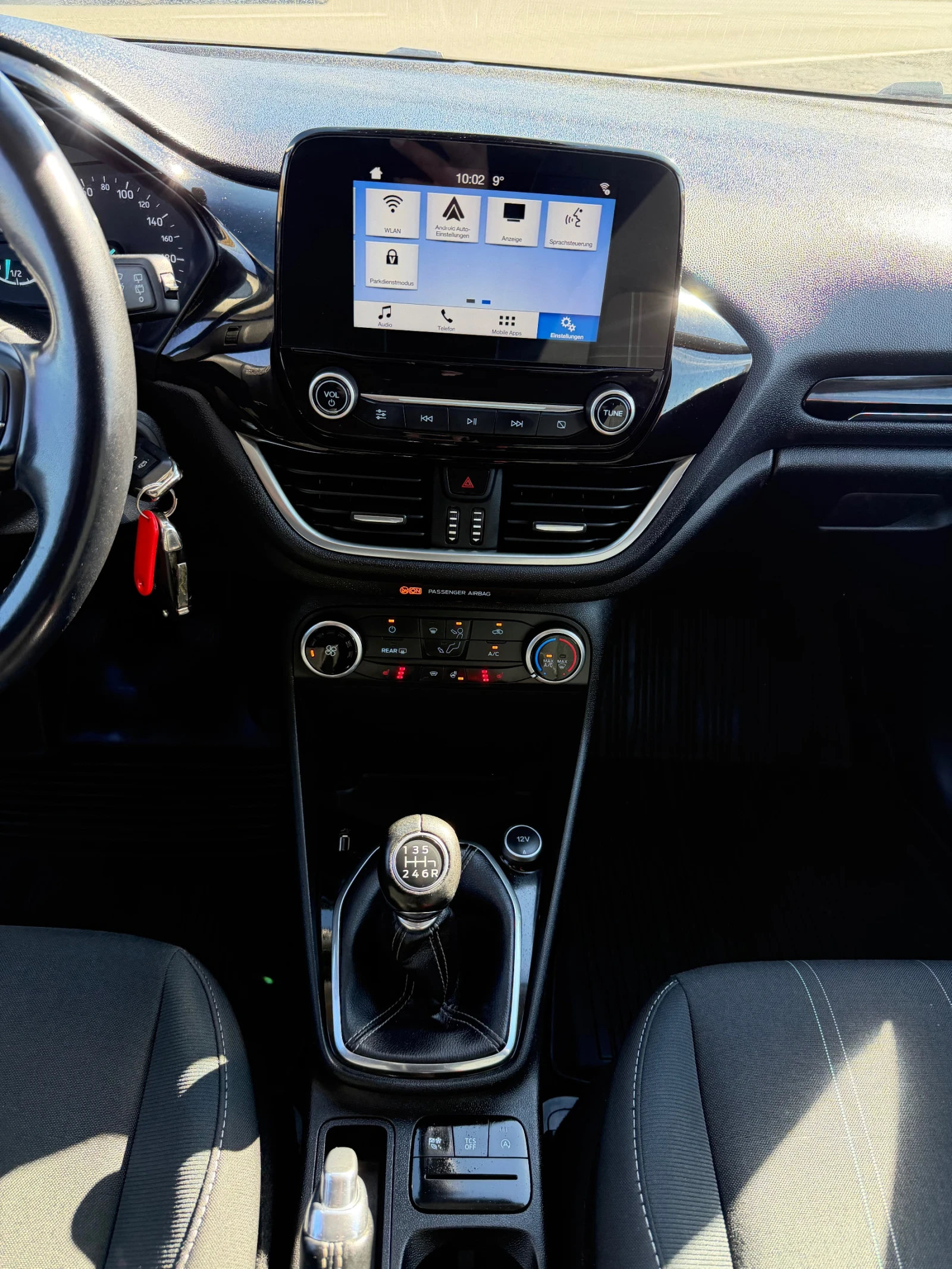 Ford Fiesta ACTIVE 1.0i CARPLAY SERVICE BOOK E6.2 TUV COC | Mobile.bg � ����������� 13