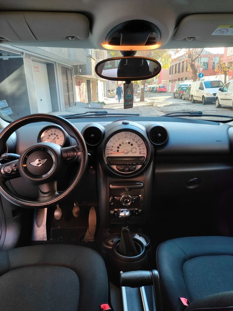 Mini Countryman D, снимка 8 - Автомобили и джипове - 48051634