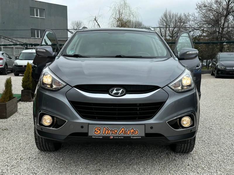 Hyundai IX35 Premium* 4WD* Панорама* Камера* , снимка 2 - Автомобили и джипове - 49418644