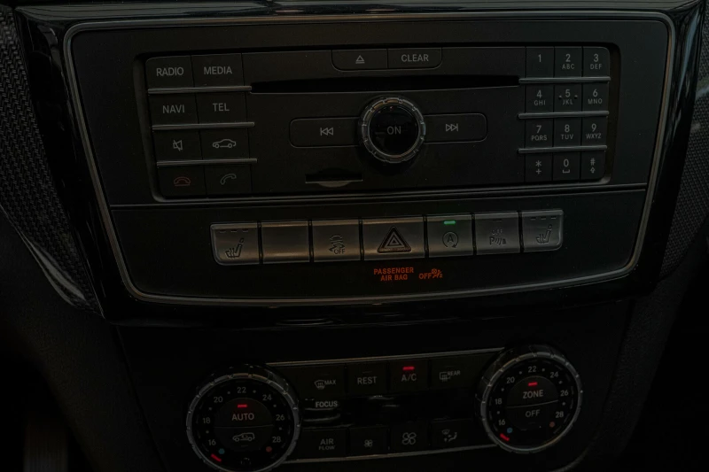 Mercedes-Benz GLE 500 Coupe/V8/AMG/4Matic/Камера/Harman Kardon/Подгрев, снимка 12 - Автомобили и джипове - 51173307