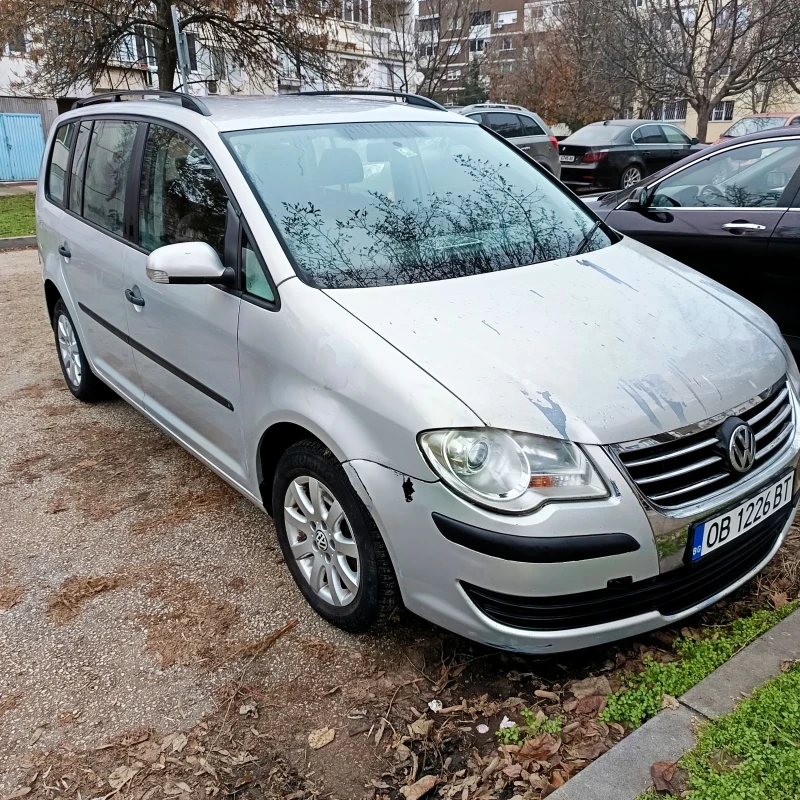 VW Touran 1.6i, снимка 4 - Автомобили и джипове - 53043426