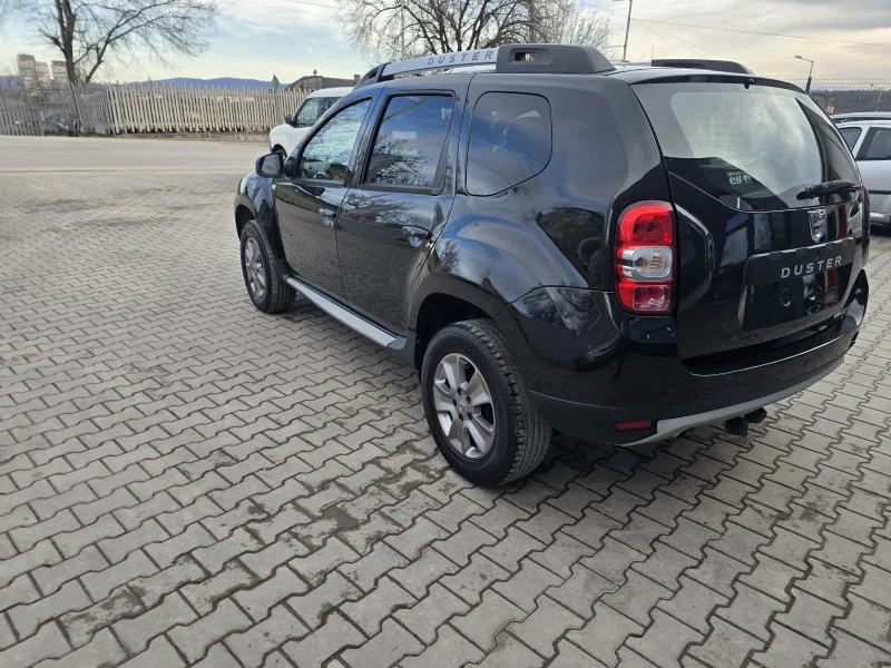 Dacia Duster 1.6бензин 115кс навигация , снимка 8 - Автомобили и джипове - 53278713