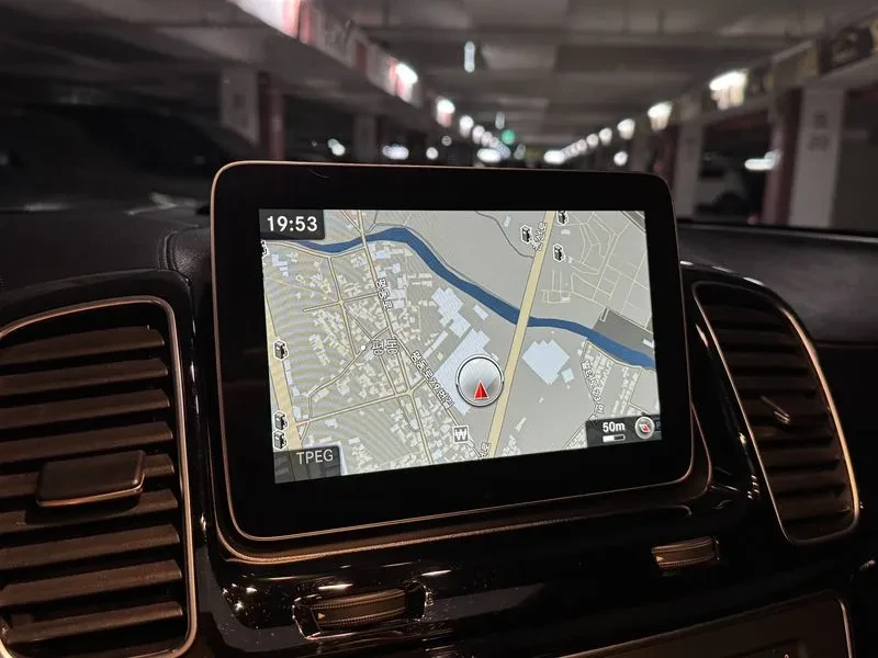 Mercedes-Benz GLE 63 AMG W166 Amg 4Matic, снимка 15 - Автомобили и джипове - 56001157
