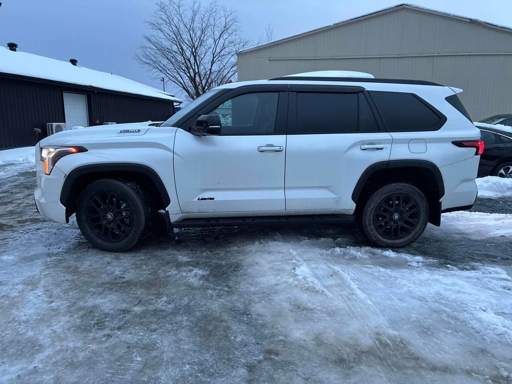 Toyota Sequoia * 4WD * CARFAX * БЕЗ ПЪРВОНАЧАЛНА ВНОСКА - изображение 2