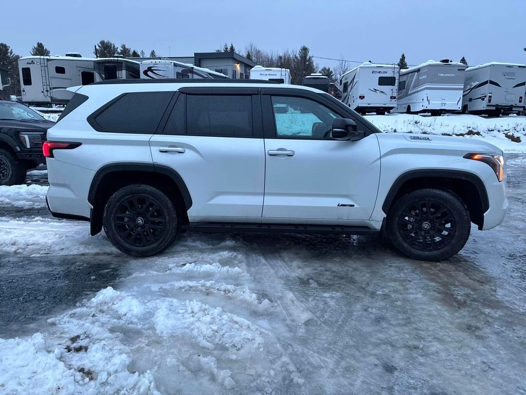 Toyota Sequoia * 4WD * CARFAX * БЕЗ ПЪРВОНАЧАЛНА ВНОСКА - изображение 3