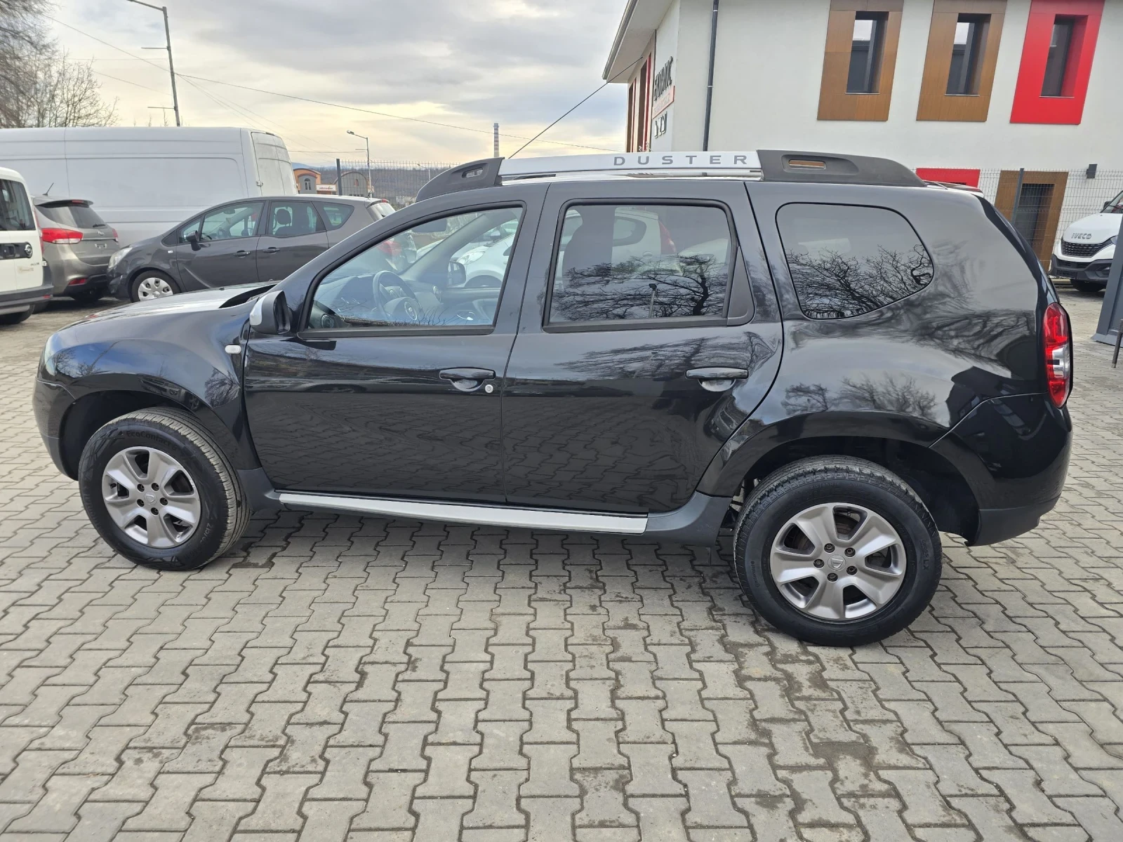 Dacia Duster 1.6бензин 115кс навигация  - изображение 9