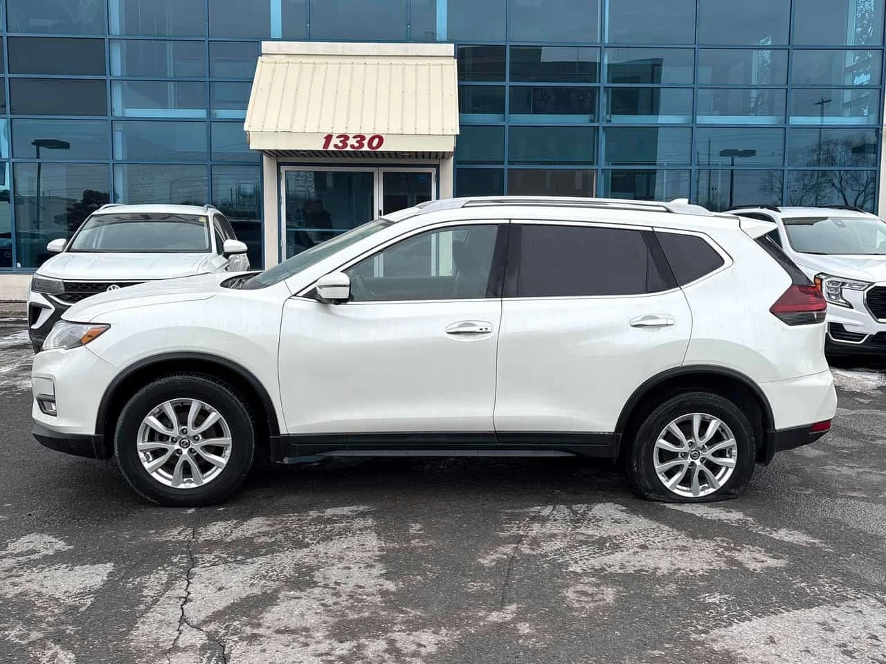 Nissan Rogue * AWD * CARFAX * БЕЗ ПЪРВОНАЧАЛНА ВНОСКА - изображение 2