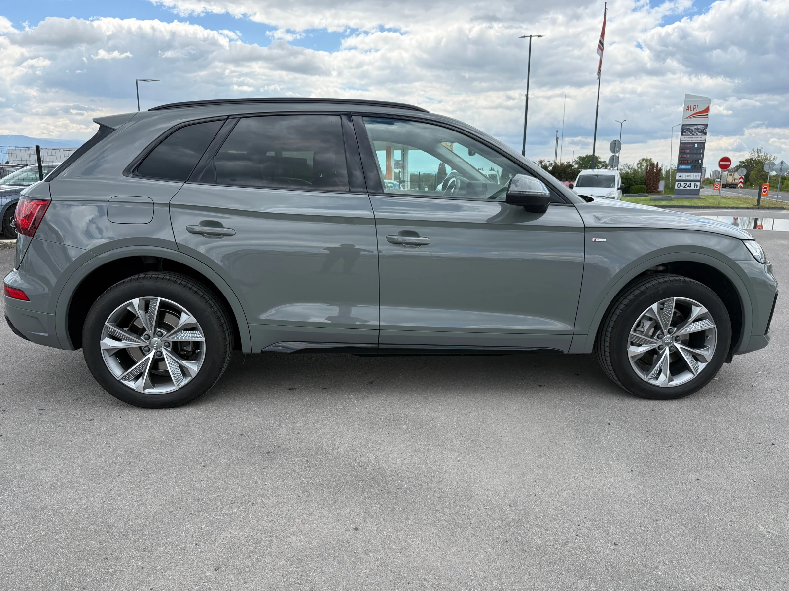 Audi Q5 S Line 4Х4 С ГАРАНЦИЯ, снимка 6 - Автомобили и джипове - 54398537