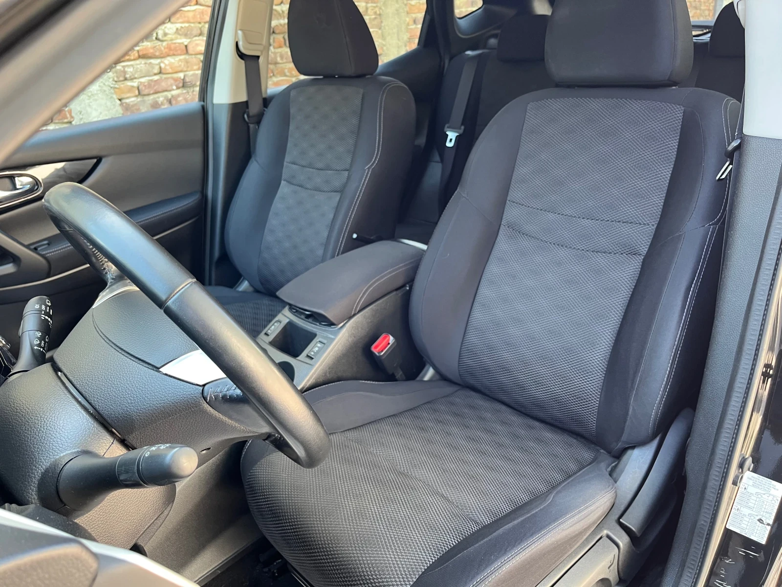 Nissan Qashqai 1.2 360 Камери РЕГИСТРИРАН, снимка 8 - Автомобили и джипове - 54441514