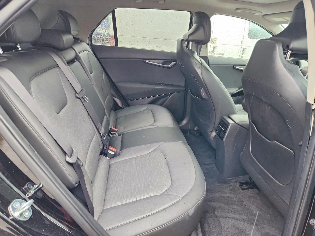 Kia Niro EV Wave, снимка 10 - Автомобили и джипове - 54496162