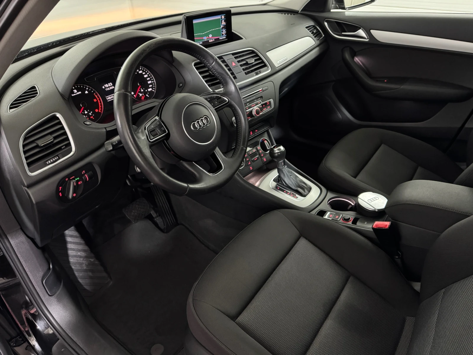 Audi Q3 2.0 TDI QUATTRO - S-TRONIC - EDITION SPORT , снимка 7 - Автомобили и джипове - 54586607