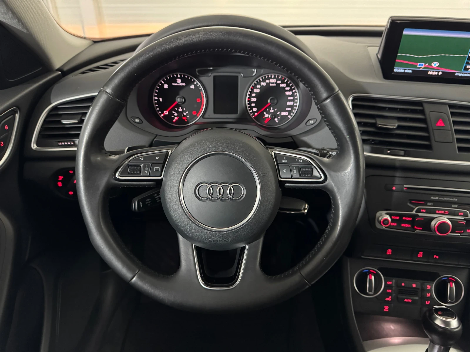 Audi Q3 2.0 TDI QUATTRO - S-TRONIC - EDITION SPORT , снимка 9 - Автомобили и джипове - 54586607