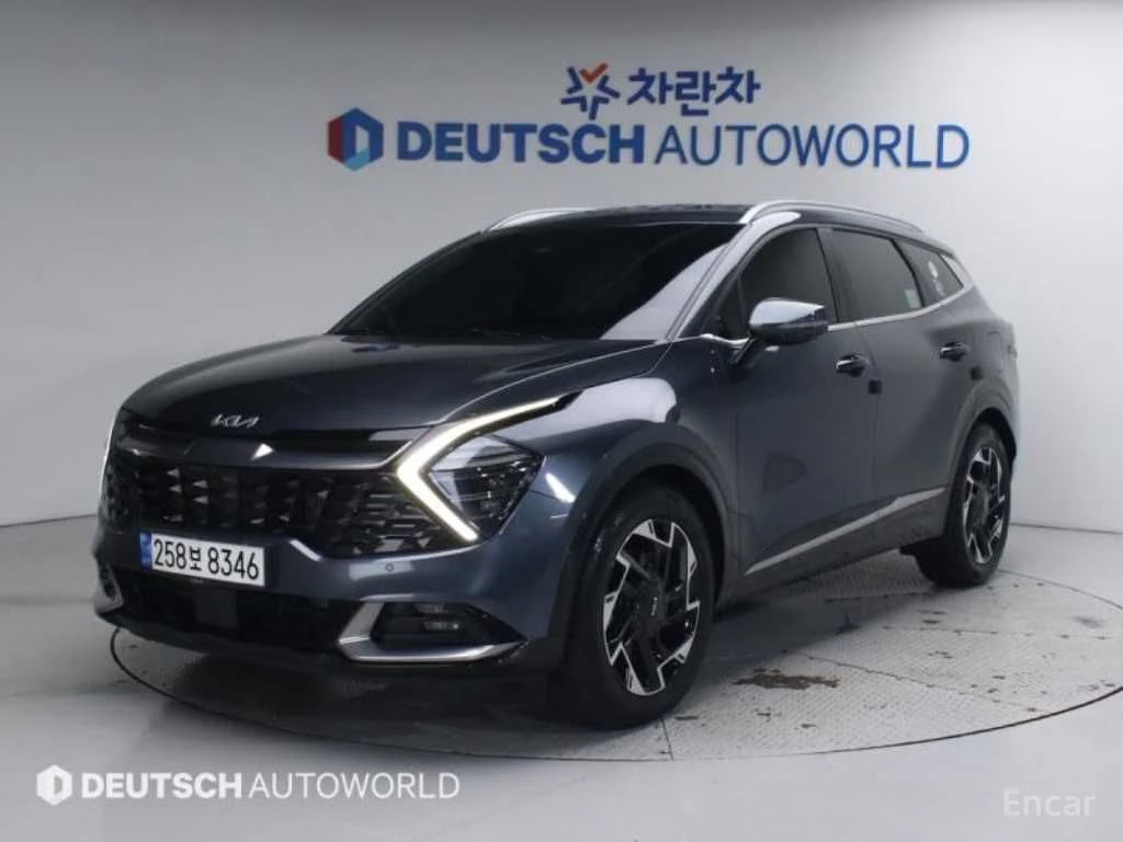 Kia Sportage 1.6T Noblesse 4x4* HARMAN KARDON* DISTRONIC* 360* 