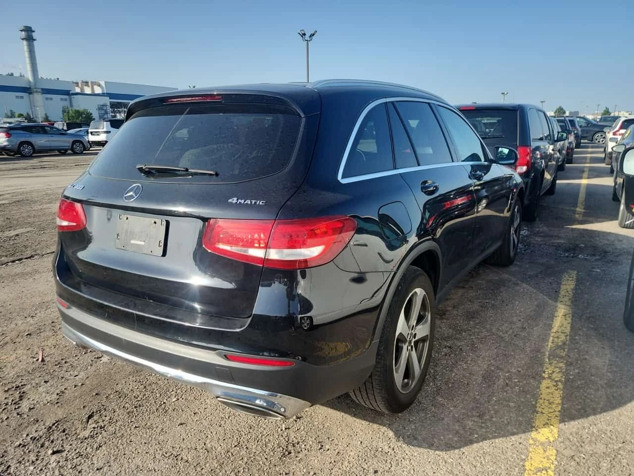 Mercedes-Benz GLC 300 * CARFAX * 2 ЧИФТА ГУМИ * АВТОКРЕДИТ * , снимка 3 - Автомобили и джипове - 55177110