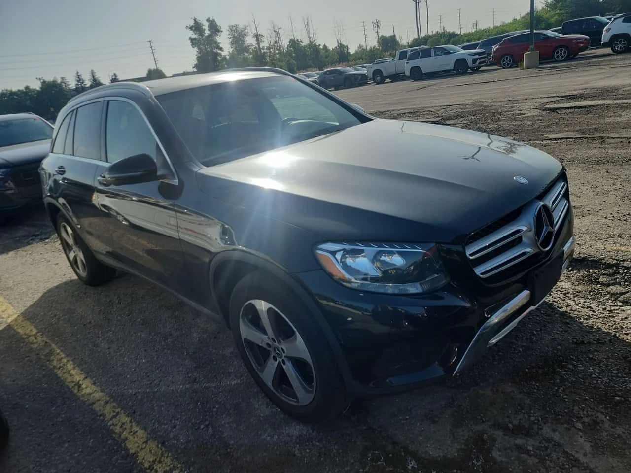 Mercedes-Benz GLC 300 * CARFAX * 2 ЧИФТА ГУМИ * АВТОКРЕДИТ * , снимка 2 - Автомобили и джипове - 55177110