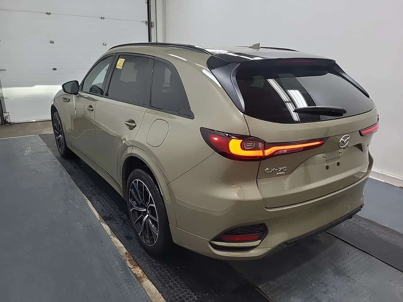 Mazda CX-7  GT AWD, 2.5L / HUD / 360 / OБДУХВАНЕ / 2 КЛЮЧА   , снимка 4 - Автомобили и джипове - 55352180
