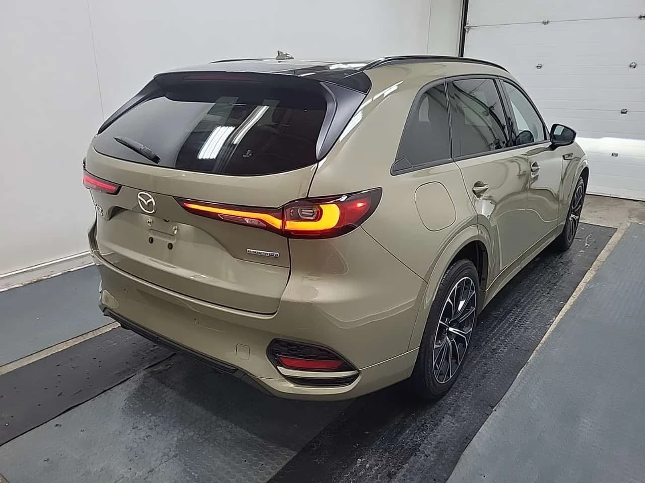 Mazda CX-7  GT AWD, 2.5L / HUD / 360 / OБДУХВАНЕ / 2 КЛЮЧА   , снимка 3 - Автомобили и джипове - 55352180