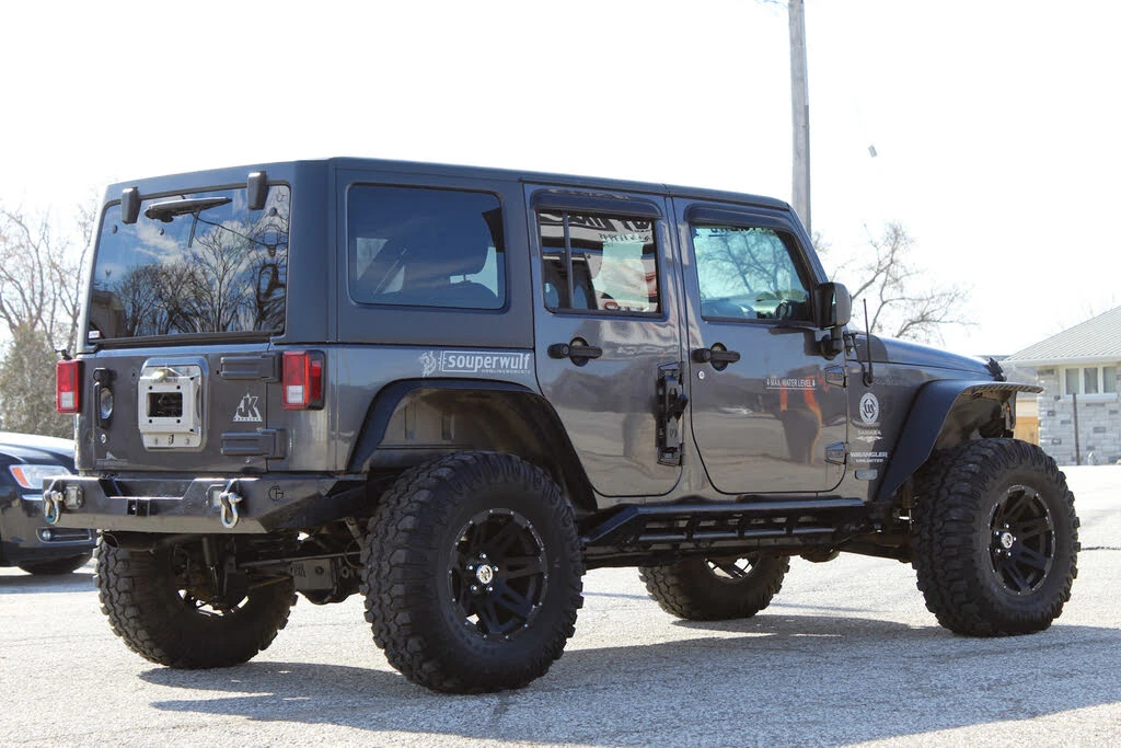 Jeep Wrangler Unlimited Sahara 4WD, снимка 3 - Автомобили и джипове - 55437253