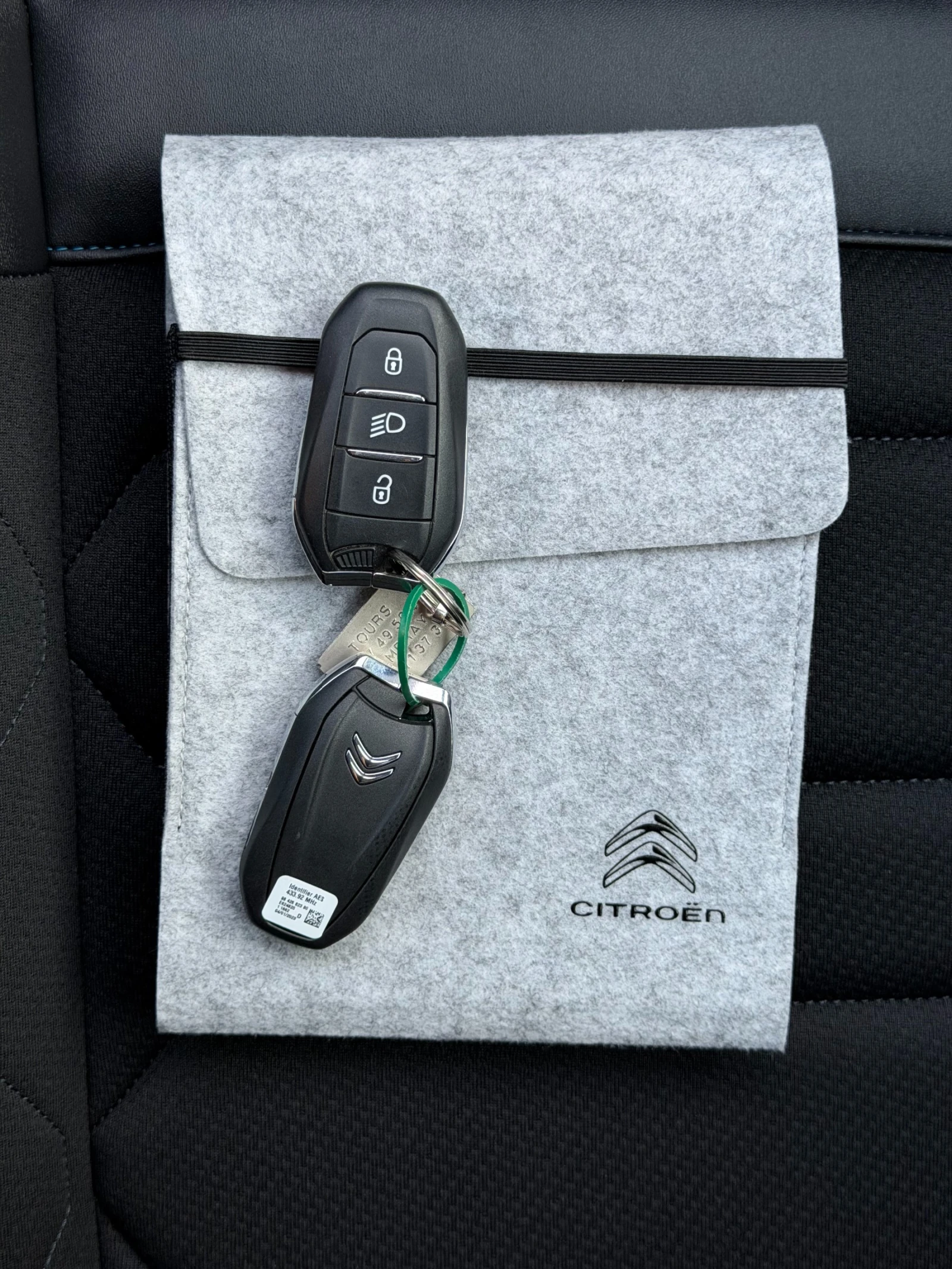 Citroen C5 Aircross 1.5 Blue-HDi C-Series-Автомат-Facelift-Гаранция, снимка 17 - Автомобили и джипове - 55777524