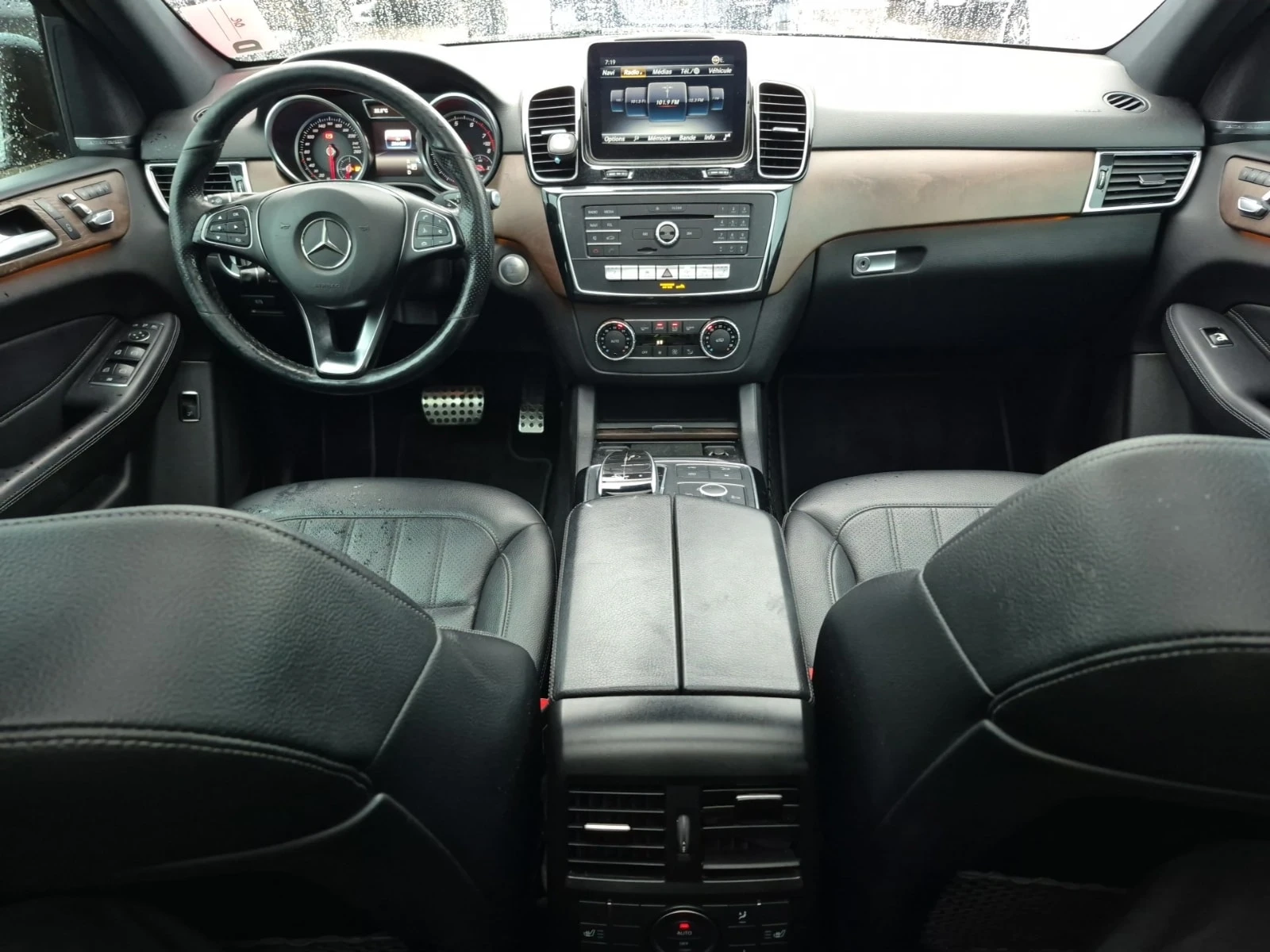 Mercedes-Benz GLE 400 * CARFAX * 2 КЛЮЧА * 360 КАМЕРА * ПАНОРАМА, снимка 9 - Автомобили и джипове - 55843069