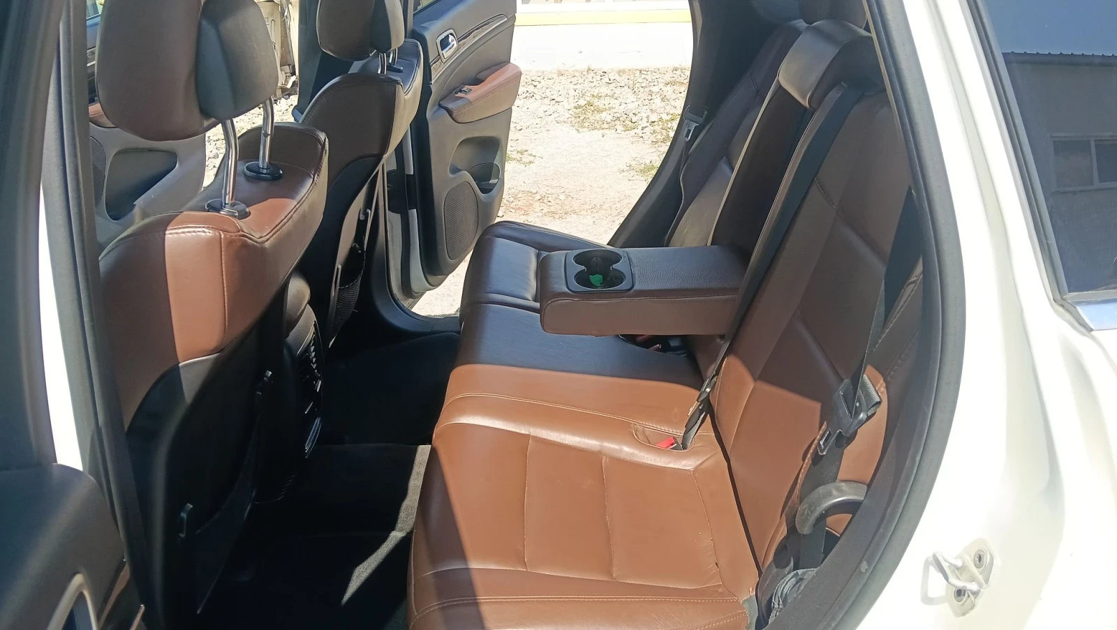 Jeep Grand cherokee Overland, снимка 4 - Автомобили и джипове - 55887903