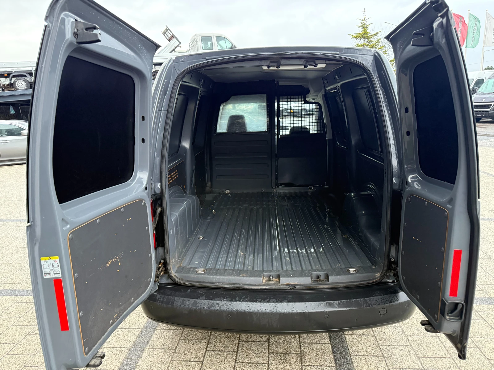 VW Caddy 1.6TDI Maxi �������� Euro 5b  | Mobile.bg � ����������� 14