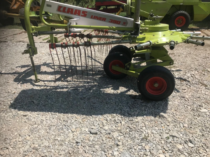 Сенообръщачка Claas LINER 390 S, снимка 6 - Селскостопанска техника - 53201968