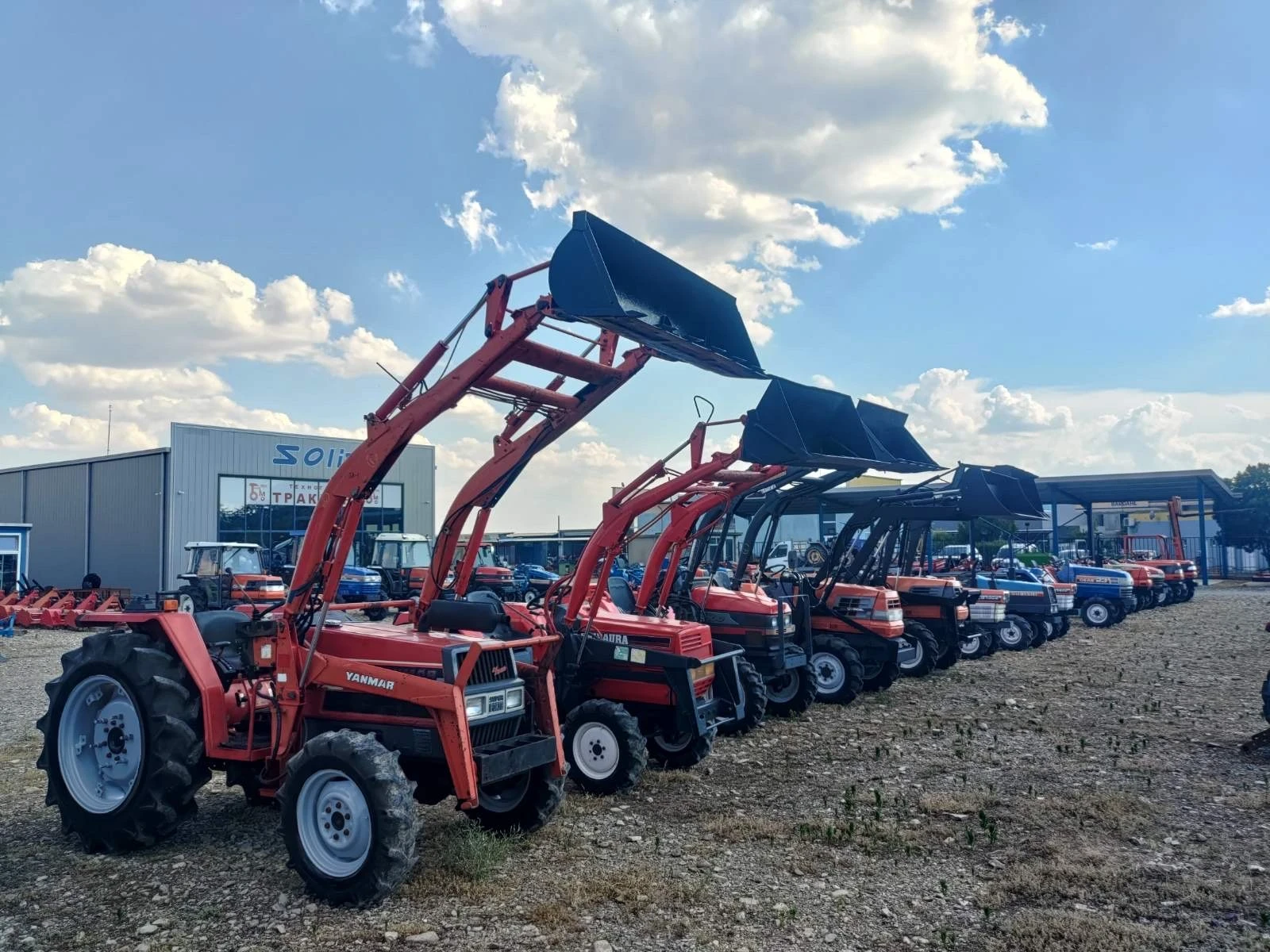 Трактор Yanmar, снимка 7 - Селскостопанска техника - 55070999