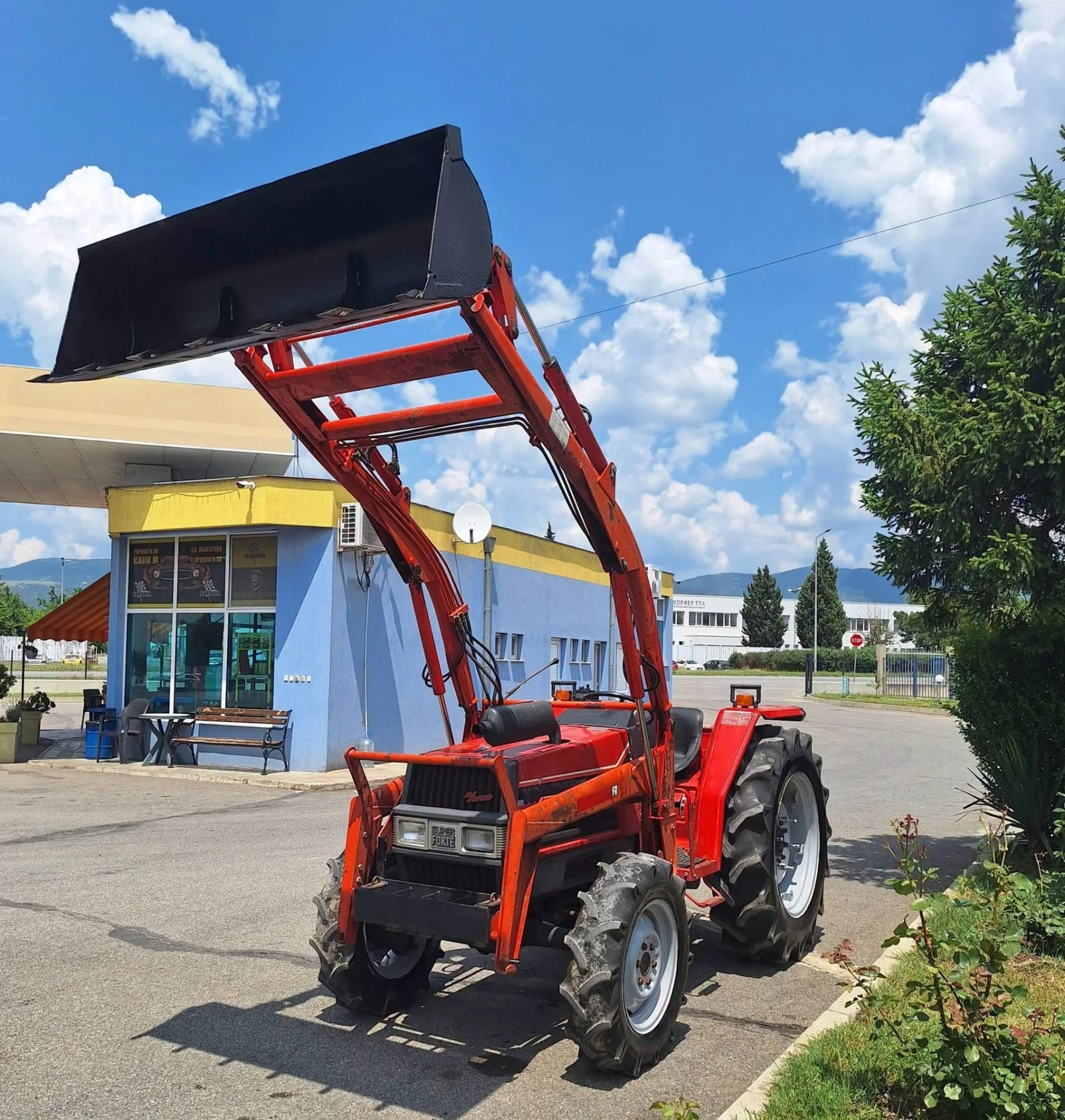 Трактор Yanmar, снимка 3 - Селскостопанска техника - 55070999