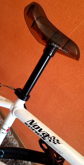 ����� Nova Series Expert 20 | Mobile.bg � ����� ������ 8