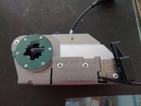 Брава предна L врата Форд Транзит, снимка 1