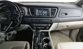 Kia Carnival Luxury Line/9 местна , снимка 13
