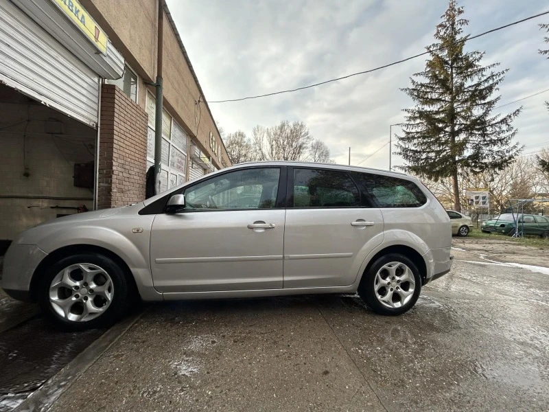 Ford Focus 1.6, снимка 13 - Автомобили и джипове - 47522876