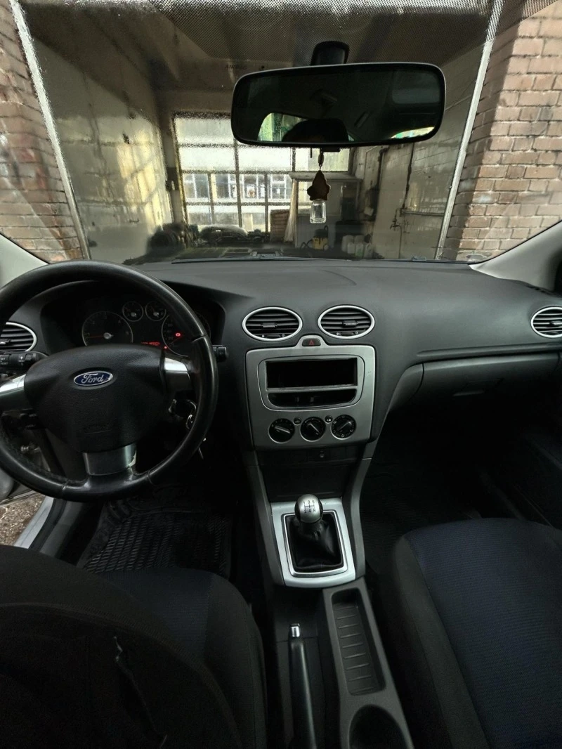 Ford Focus 1.6, снимка 4 - Автомобили и джипове - 47522876