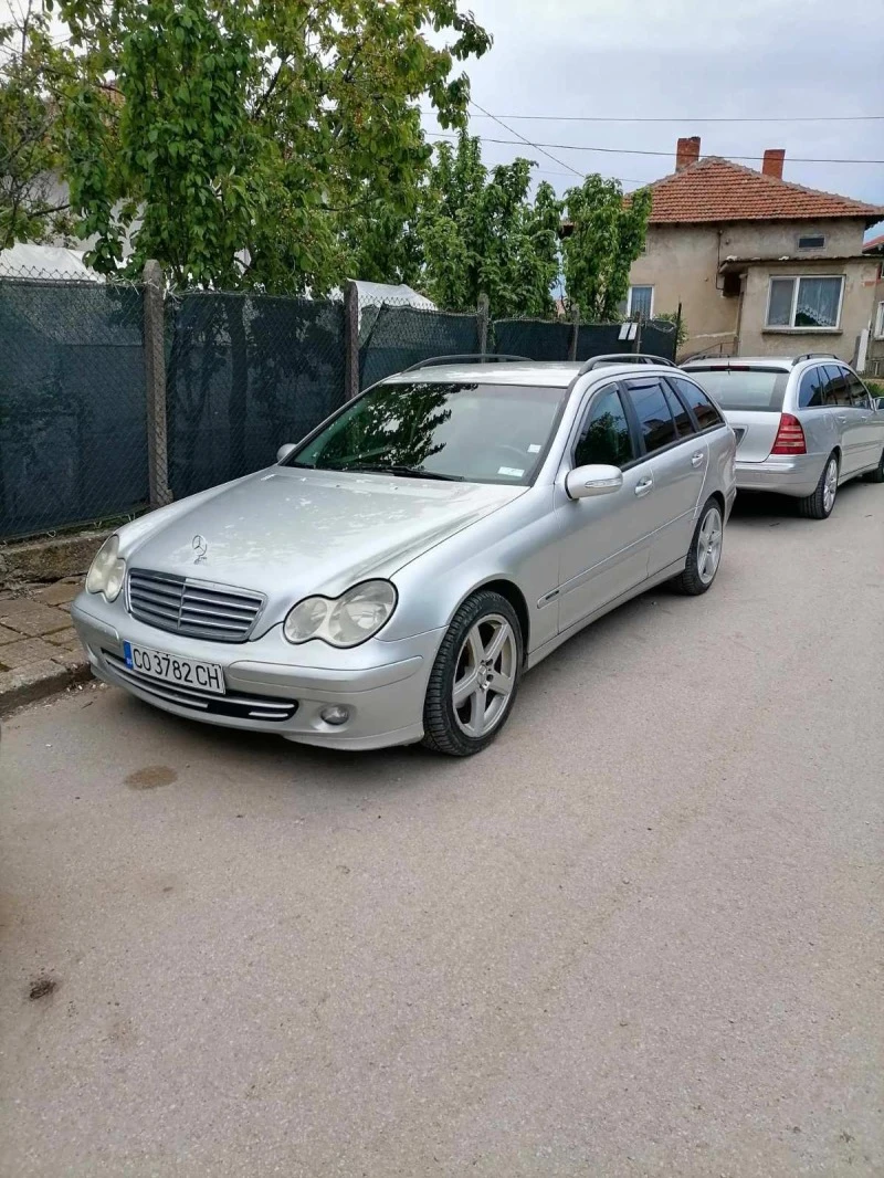 Mercedes-Benz C 200, снимка 2 - Автомобили и джипове - 47741956